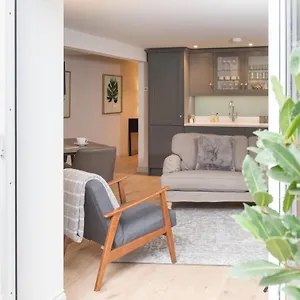 The Burrow By Serviced Apartment Harrogate